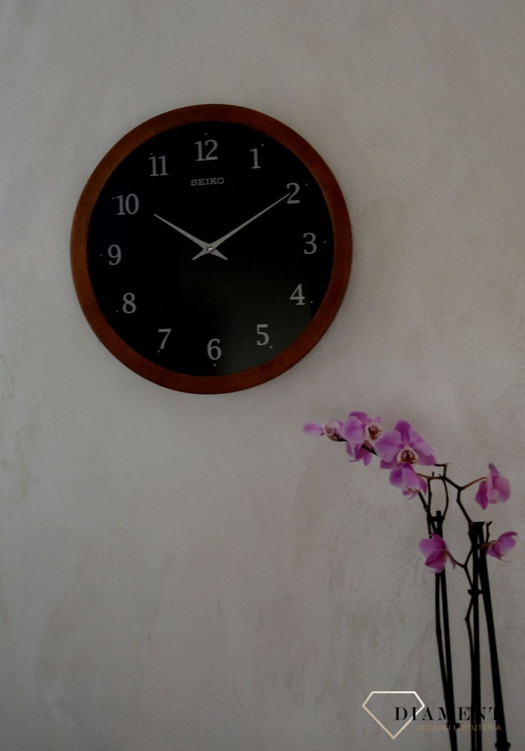 Zegar ścienny do salonu Seiko okrągły cichy mechanizm QXA763Z.jpg