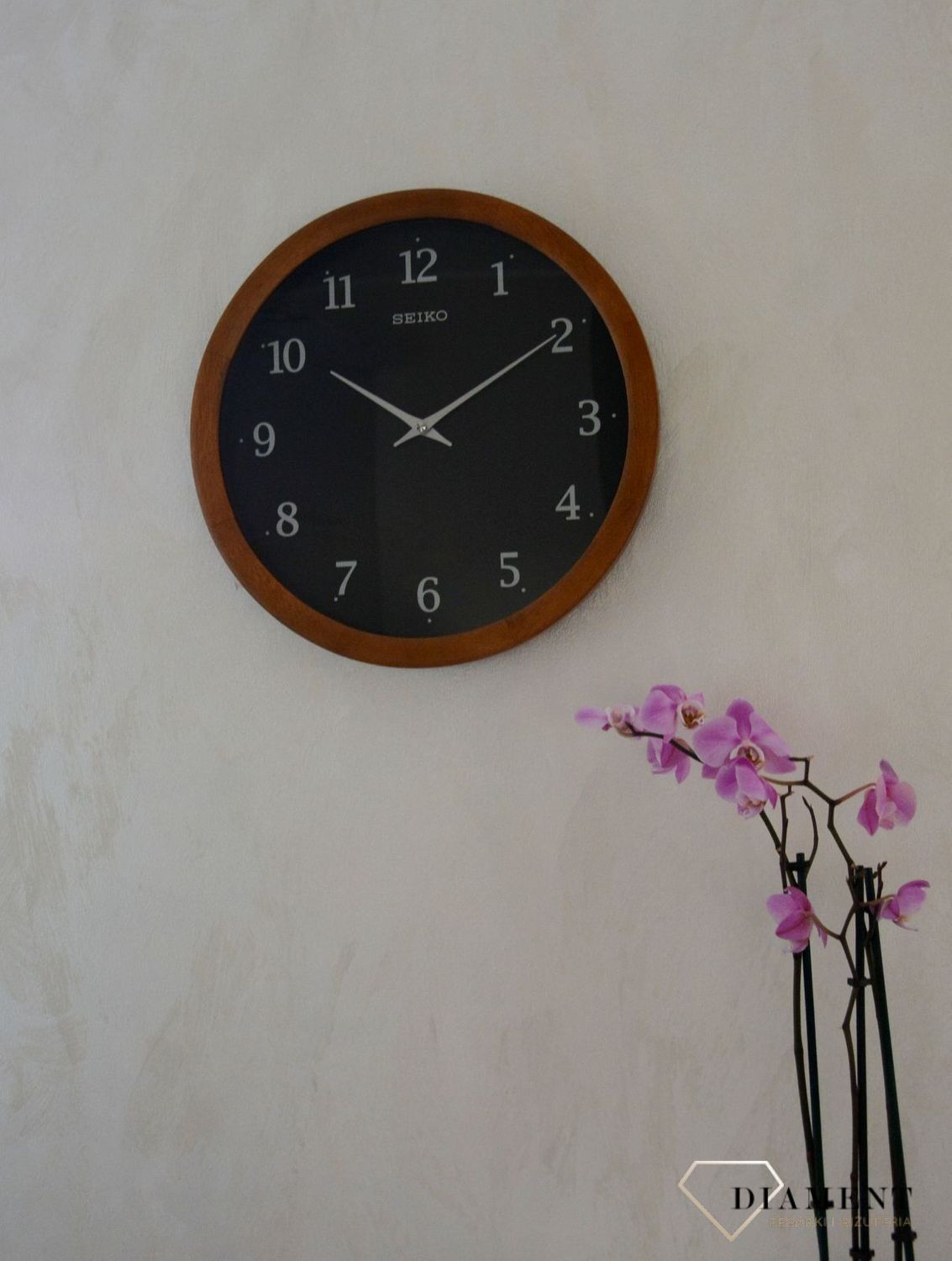 Zegar ścienny do salonu Seiko okrągły cichy mechanizm QXA763Z.jpg