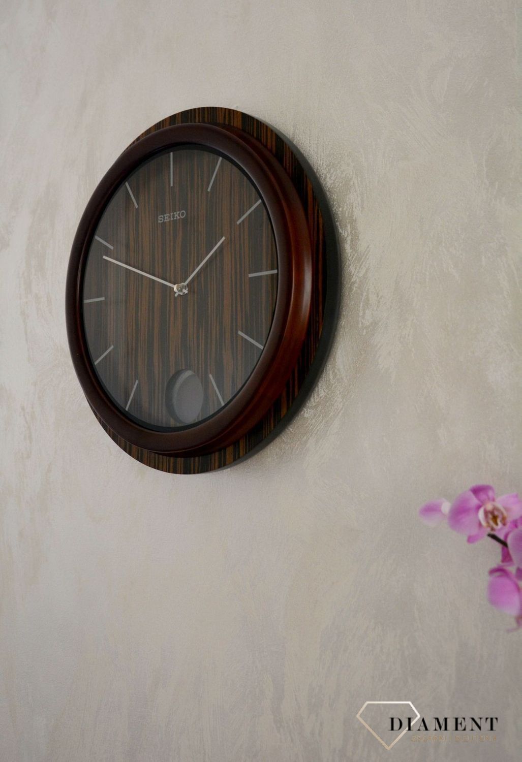 Zegar drewniany do salonu na ścianę SEIKO QXC222Z.jpg
