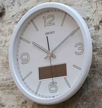 Zegar do salonu na ścianę SEIKO QXL010W (4).JPG