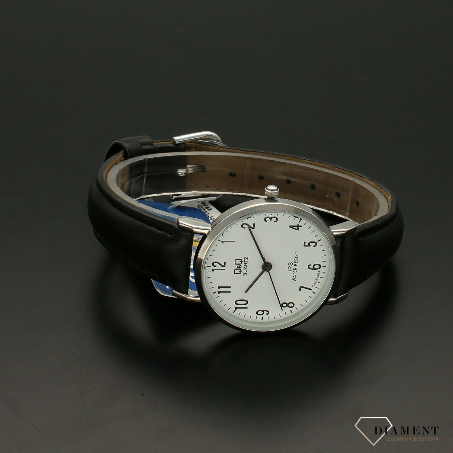 Zegarek damski na pasku z cyframi QQ QZ03-304.jpg