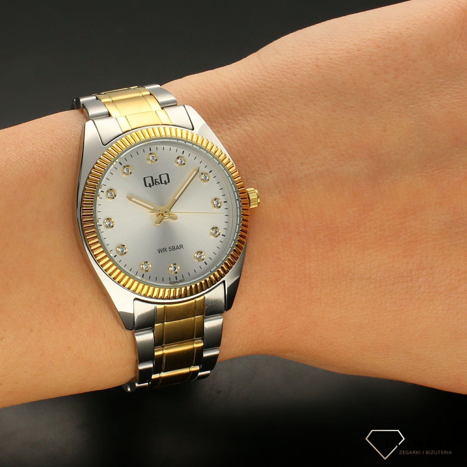 Zegarek damski na bransolecie złotej QZ65-401.jpg