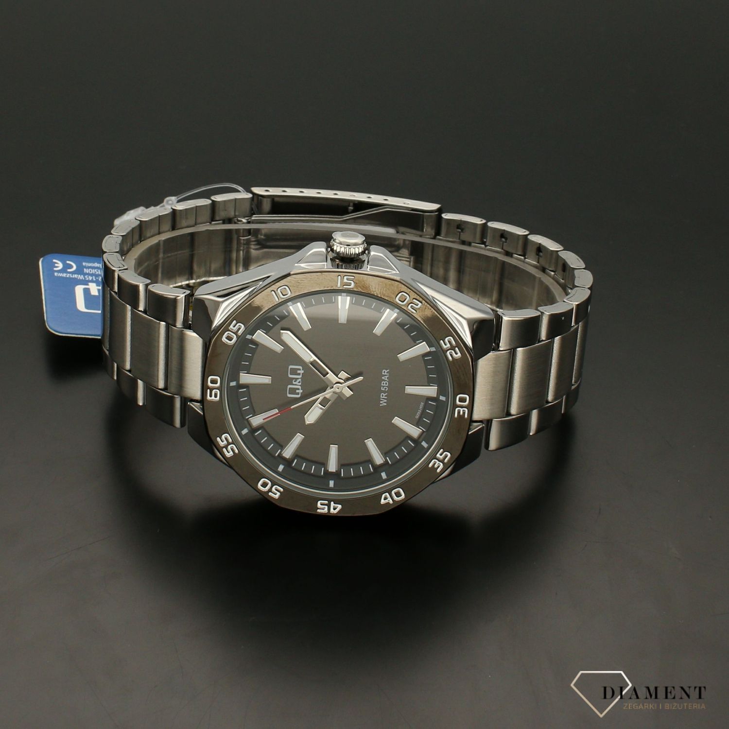 Zegarek męski QQ na bransoletce QZ82-402 ⌚ Zegarki męskie z bransoletą✓ Wymarzony prezent ✓Prezent dla taty z grawerem✓ Prezent z grawerem✓ Autoryzowany sklep ✓Grawer 0zł ✓Gratis Kurier 24h ✓Zwrot 30 dni ✓Gwarancja na.jpg