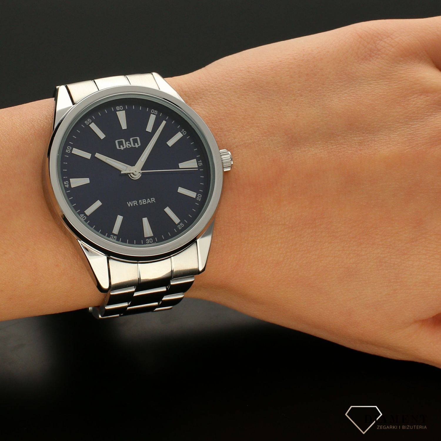 Zegarek męski QQ na bransoletce QZ94-212⌚ Zegarki męskie z bransoletą✓ Wymarzony prezent ✓Prezent dla taty z grawerem✓ Prezent z grawerem✓ Autoryzowany sklep ✓Grawer 0zł ✓Gratis Kurier 24h ✓Zwrot 30 dni ✓Gwarancja naj.jpg