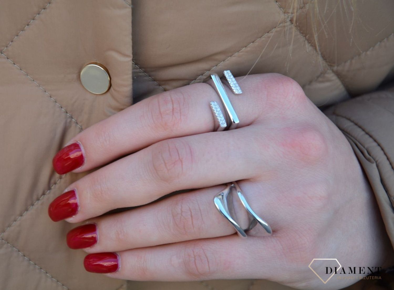 Pierścionek srebrny z cyrkoniami LineArgent 'Drogocenne srebro' R-15969-W.jpg