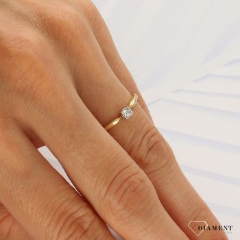 Pierścionek złoty DIAMENT 585, R-3922, wykonany ze złota próby 585.jpg