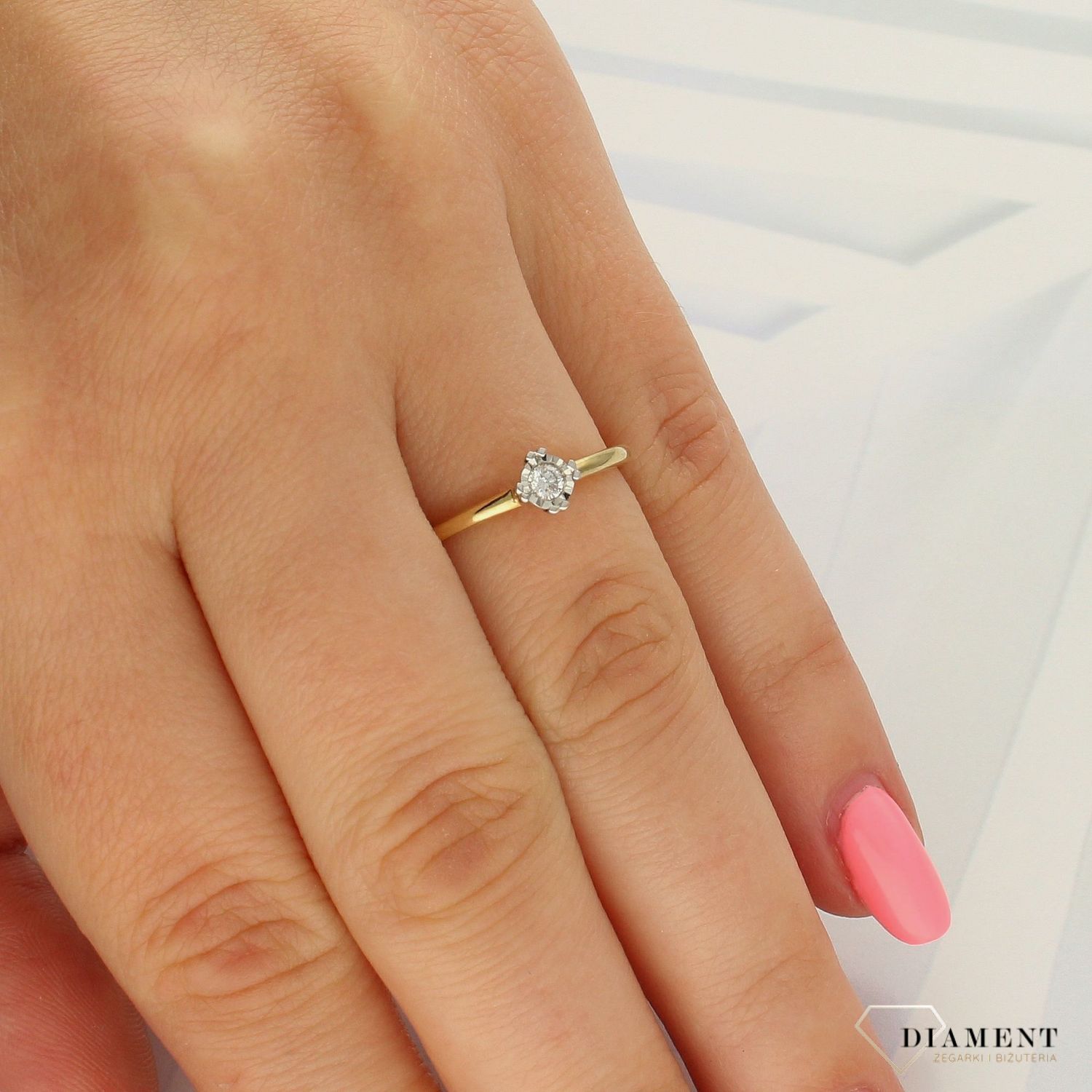 Pierścionek złoty DIAMENT żółte złoto, jeden diament w białym złocie R-5286.jpg