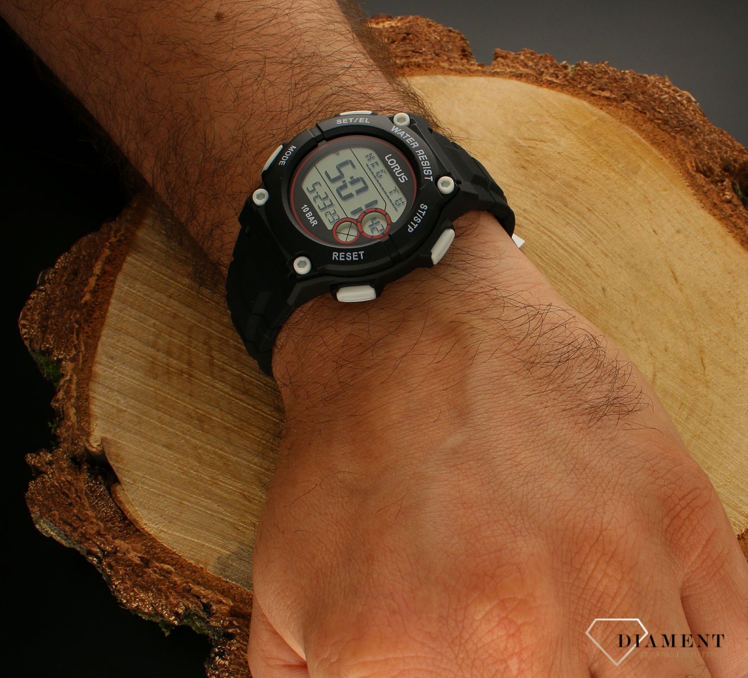 Zegarek męski sportowy Lorus R2329PX9. Zegarek elektroniczny. Zegarek męski sportowy. Zegarek męski na silikonowym pasku Lorus. Elektroniczny zegarek Lorus. Zegarek sportowy idealny na prezent..jpg