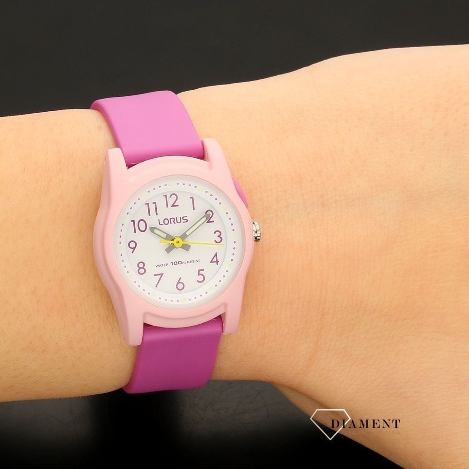 Dziecięcy zegarek Lorus Sport R2389MX9.jpg