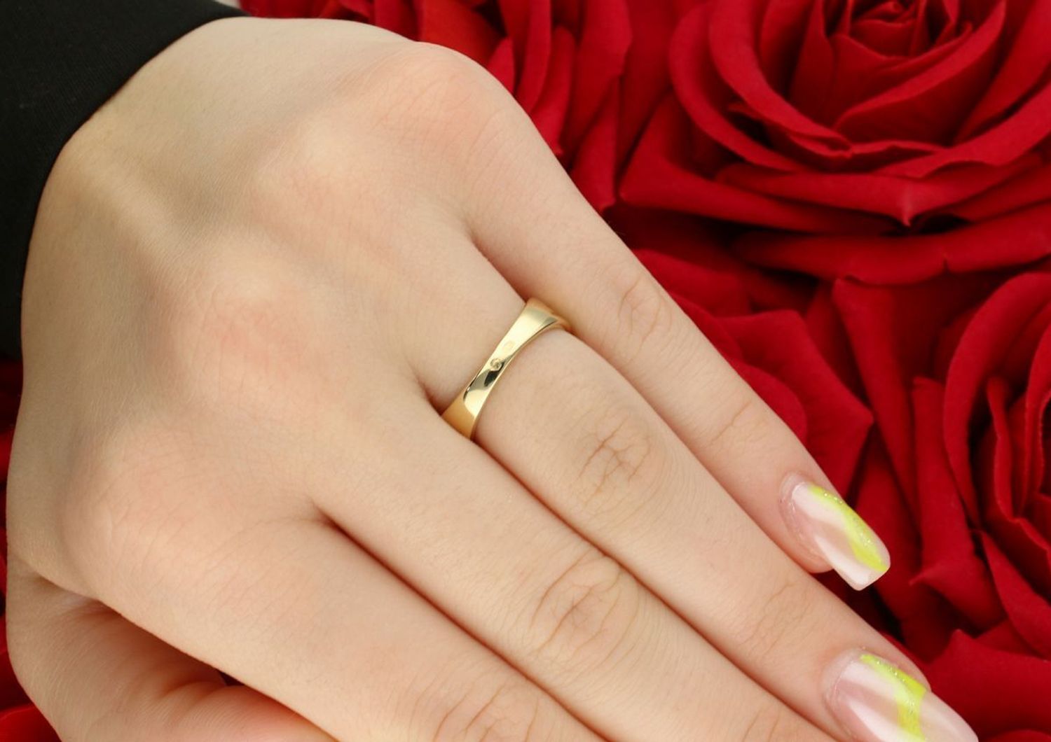 Złoty pierścionek 585 'Łąka diamentów' z 23 diamentami 0,08 ct Rozmiar 11.jpg