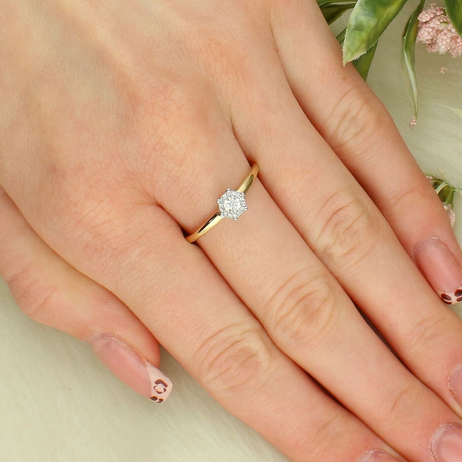 Złoty pierścionek z diamentami 0,09 ct – złoto 585, rozmiar 22, elegancki pierścionek z brylantami.jpg