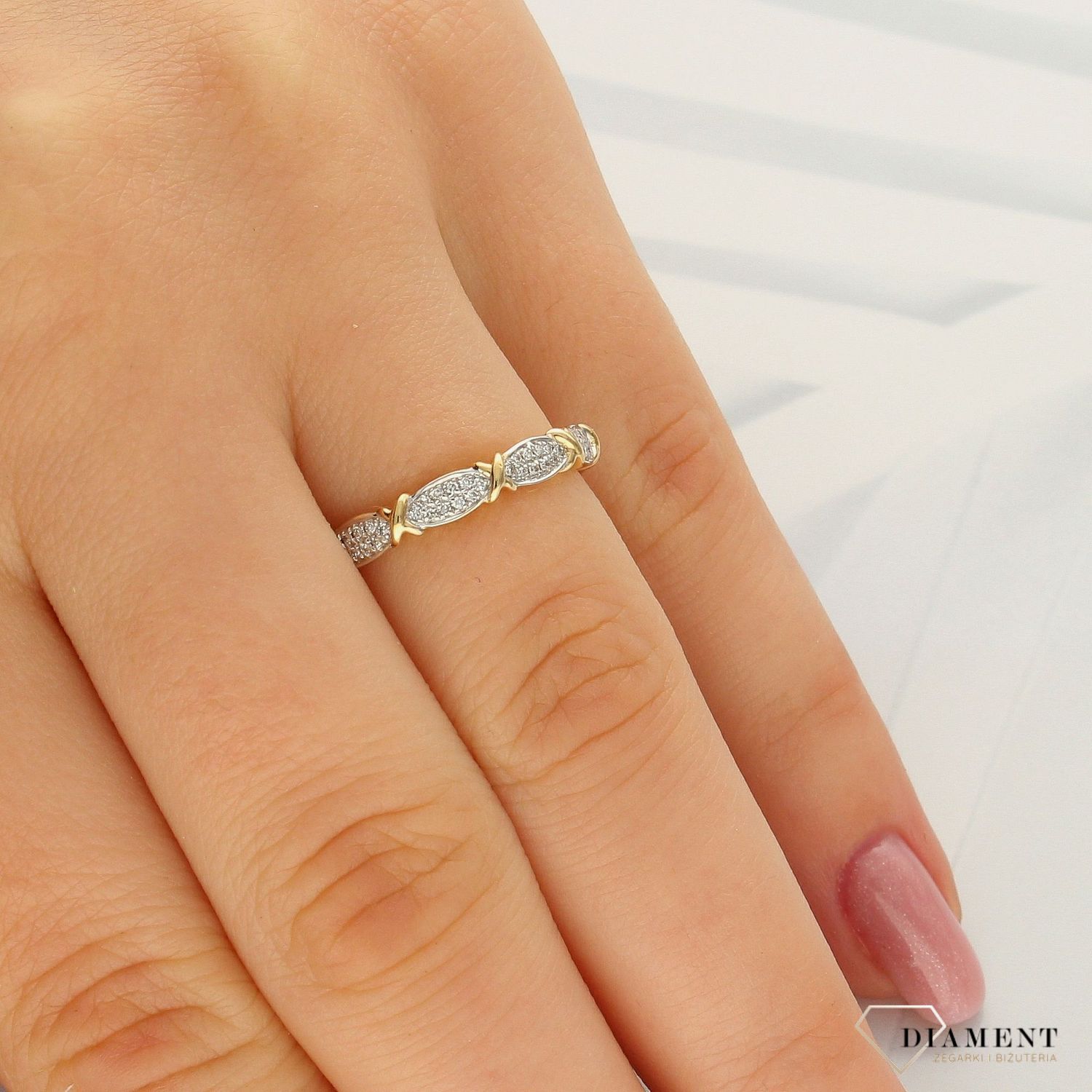 Pierścionek złoty DIAMENT żółte złoto, diamenty, obrączka. R59644Y Pierścionki zaręczynowe. Piękny pierścionek ozdobiony brylantami. 59644RD1AJJ-H.jpg
