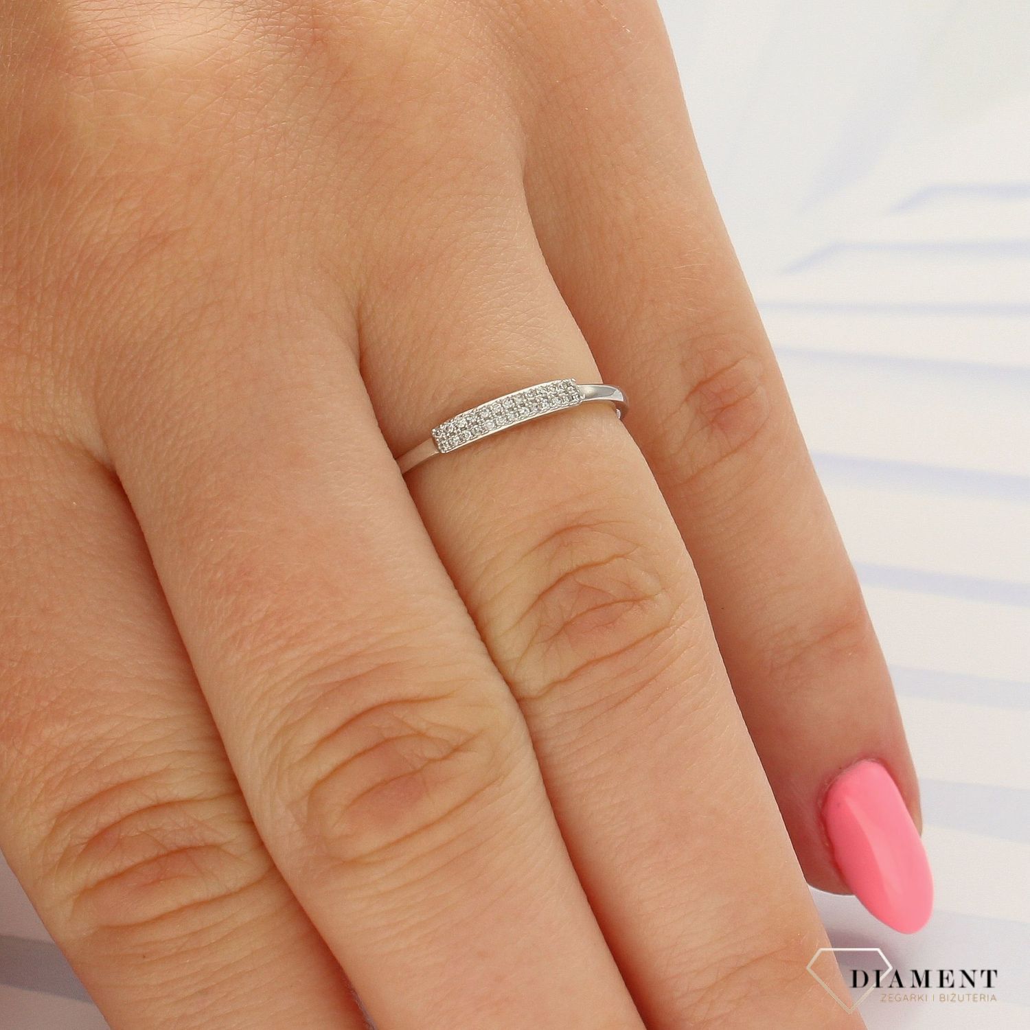 Pierścionek złoty DIAMENT 585 białe złoto, diamenty w kolorze białego złota z 26 diamentami..jpg