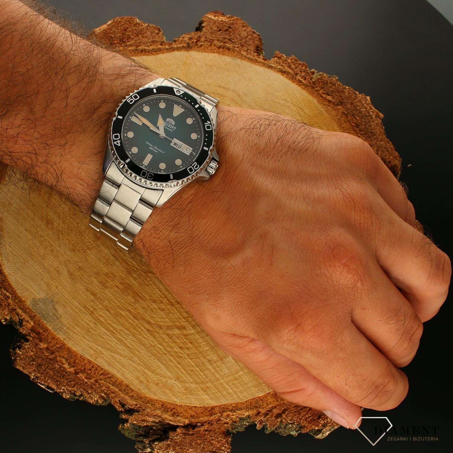 Zegarek męski na bransolecie Orient Mako Kamasu RA-AA0811E19B.webp