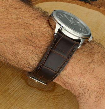 Orient RA-AC0F17Y30B – automatyczny zegarek na skórzanym pasku, brązowa tarcza (3).jpg