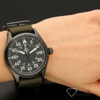 Zegarek dla mężczyzny marki Orient z czarna tarczą i paskiem w kolorze khaki (5).jpg