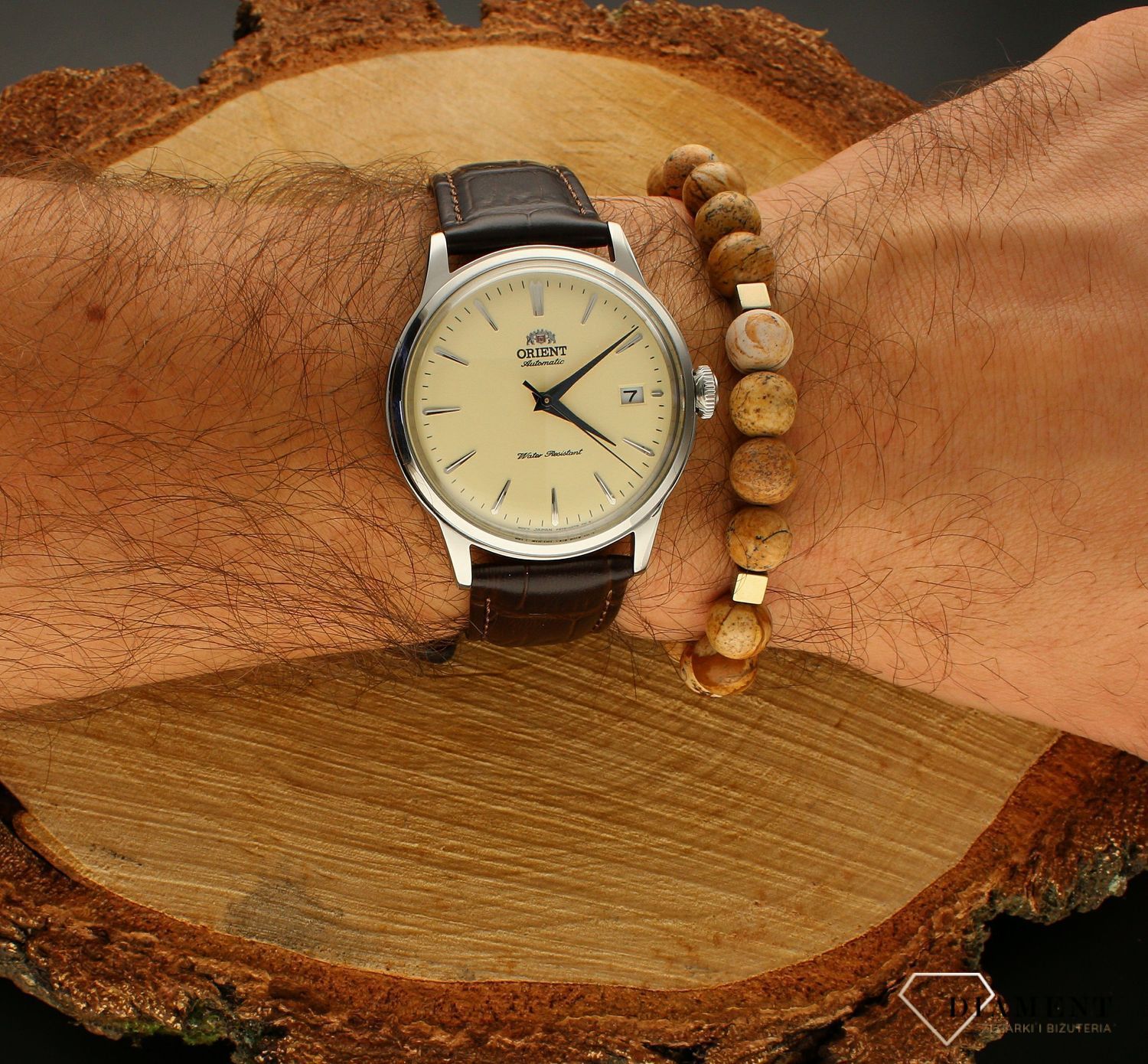 Zegarek męski Orient Classic Automatic RA-AC0M04Y10B. Zegarek męski automatyczny. Zegarek męski Orient. Zegarek męski Orient na skórzanym pasku. Zegarek męski automatyczny z jasną tarcza. Męski zegarek automatyczny elegancki na prezent..jpg