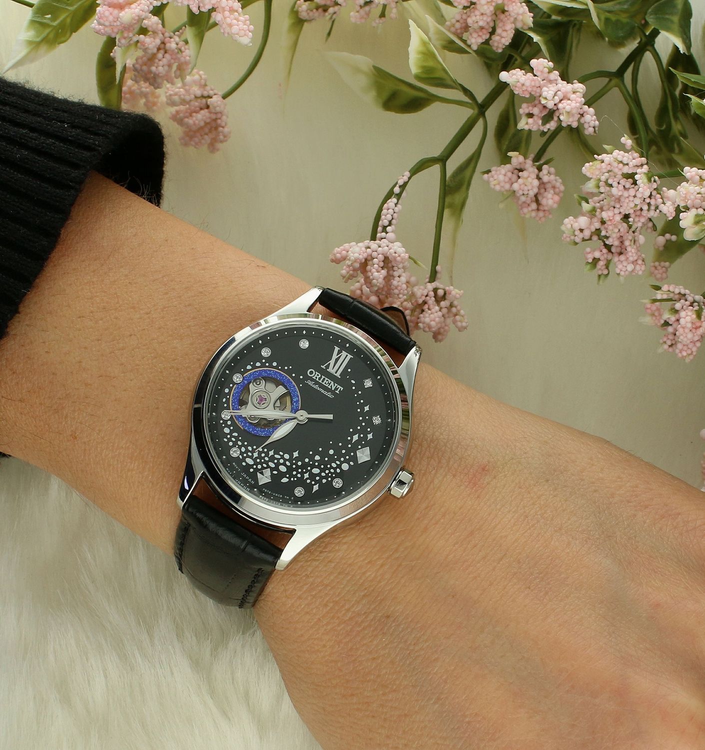 Zegarek damski Orient Blue Moon II Automatic na czarnym pasku RA-AG0019B10B (1).jpg