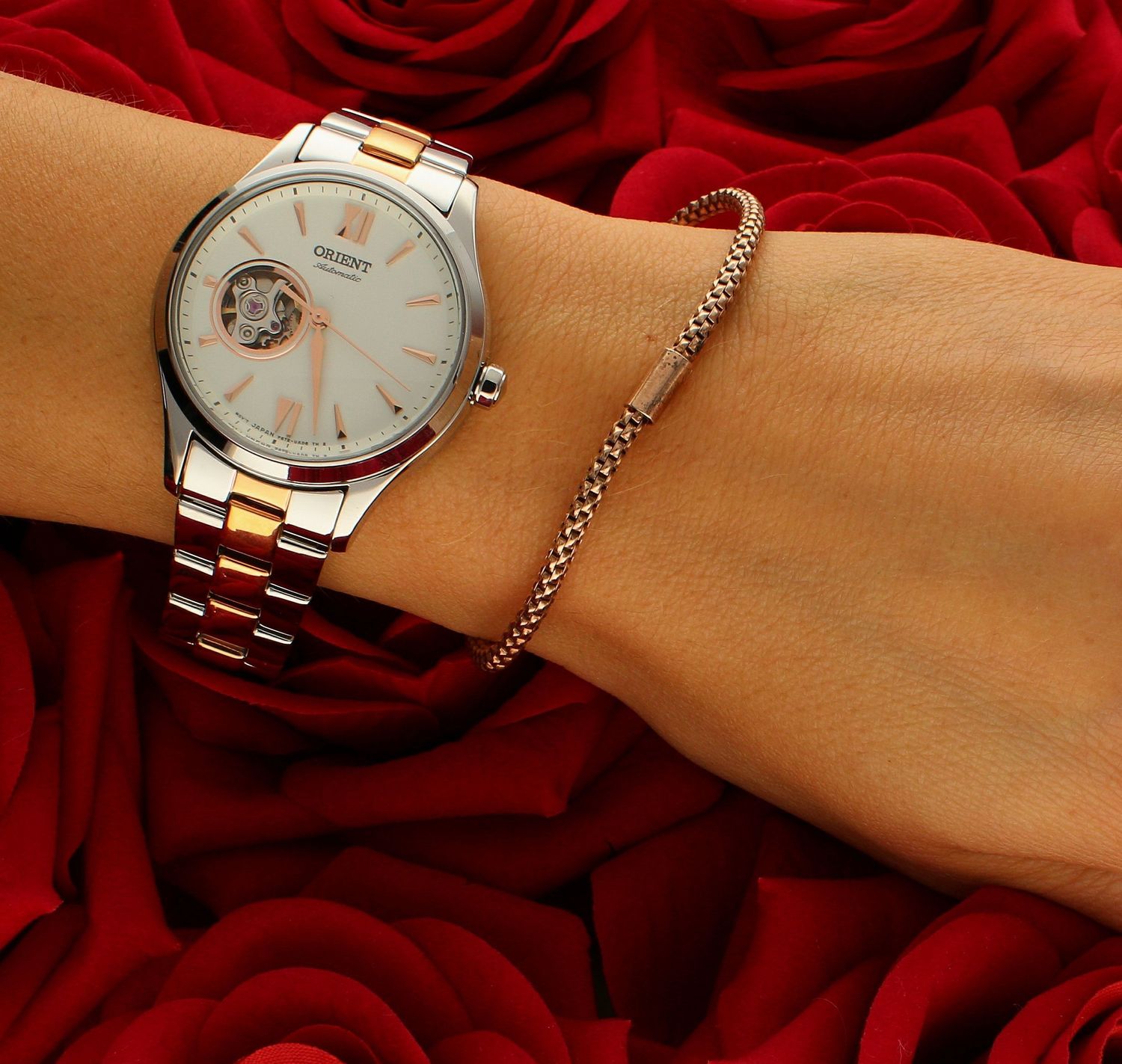 Zegarek damski Orient Classic Open Heart Automatic RA-AG0020S10B. Zegarek damski automatyczny. Damski zegarek na bransolecie. Zegarek automatyczny damski złoto-srebrny. Damski zegarek Orient idealny na prezent..jpg