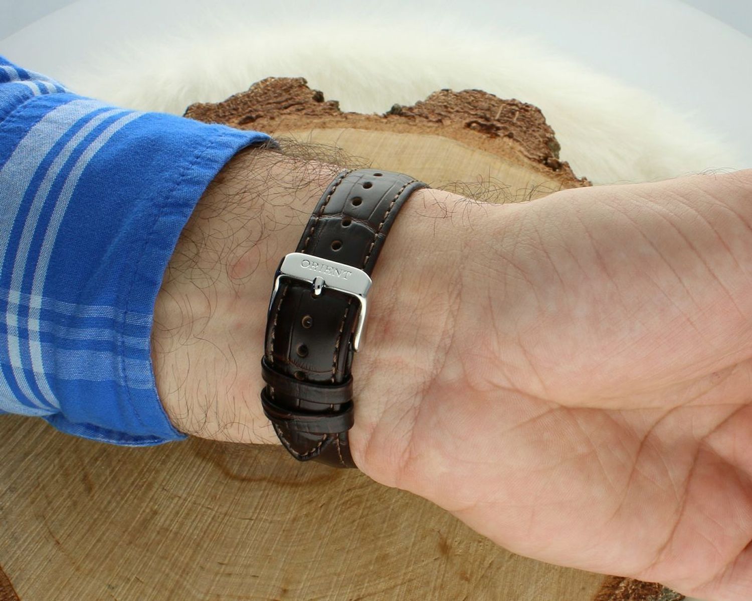 Zegarek męski ORIENT Bambino Sun & Moon RA-AK0805E30B to zegarek mechaniczny wyposażony dodatkowo w urządzenie nazywane automatycznym naciągiem1.jpg