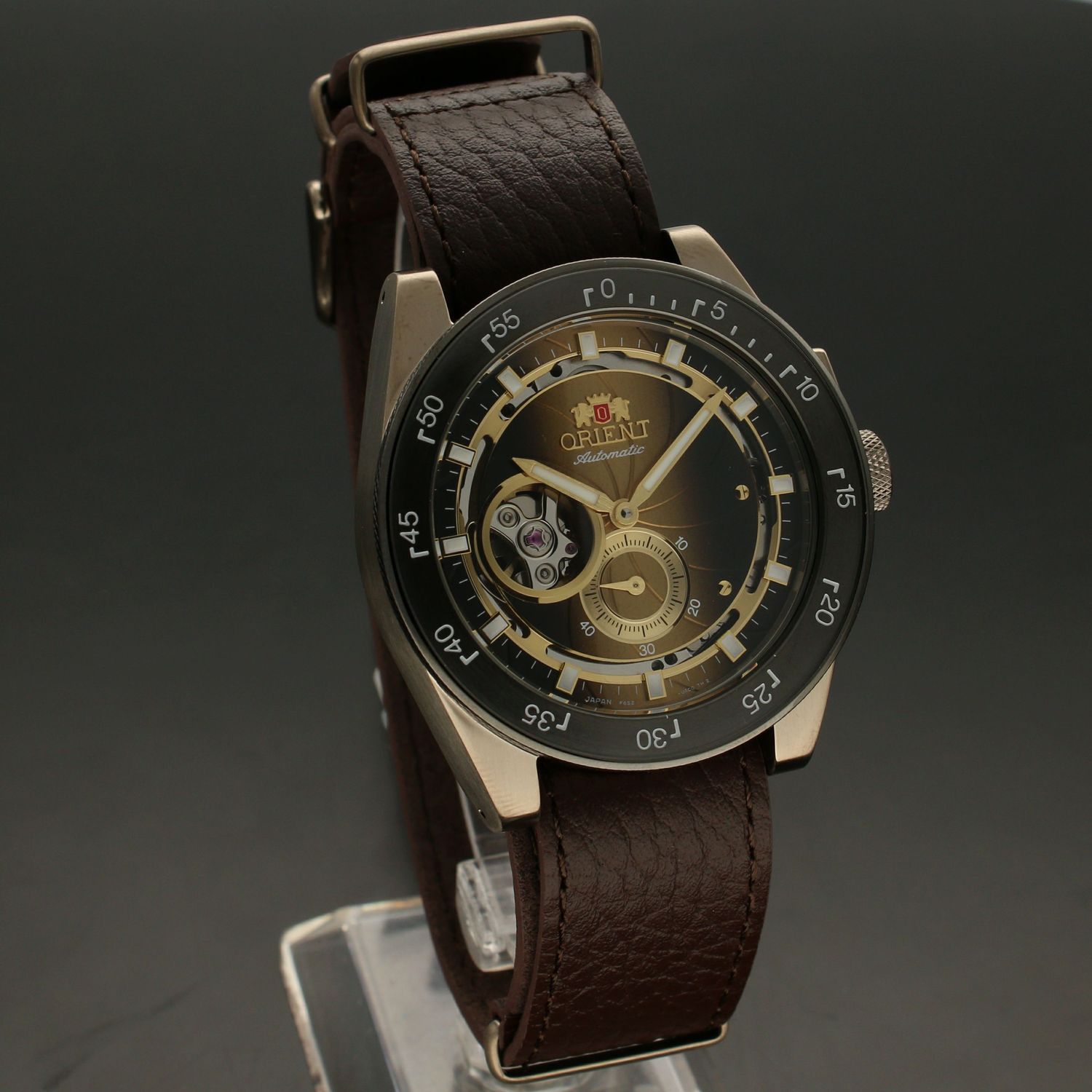 Zegarek męski  Orient Retro Future Camera 70th Anniversary Limited Edition RA-AR0204G00B.jpg