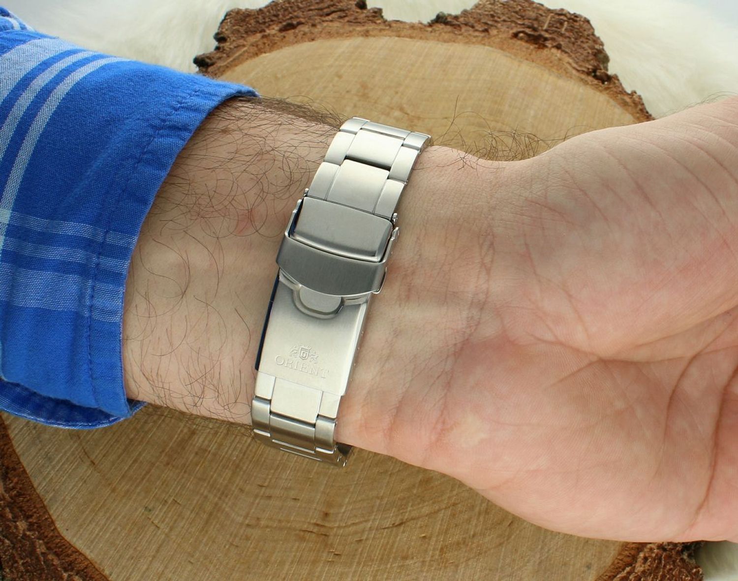 Zegarek męski ORIENT Mako Solar męski RA-WJ0001E10B Zegarek męski ORIENT Mako Solar męski RA-WJ0001E10B jest to zegarek, w których wykorzystano innowacyjną technologie Solar1.webp