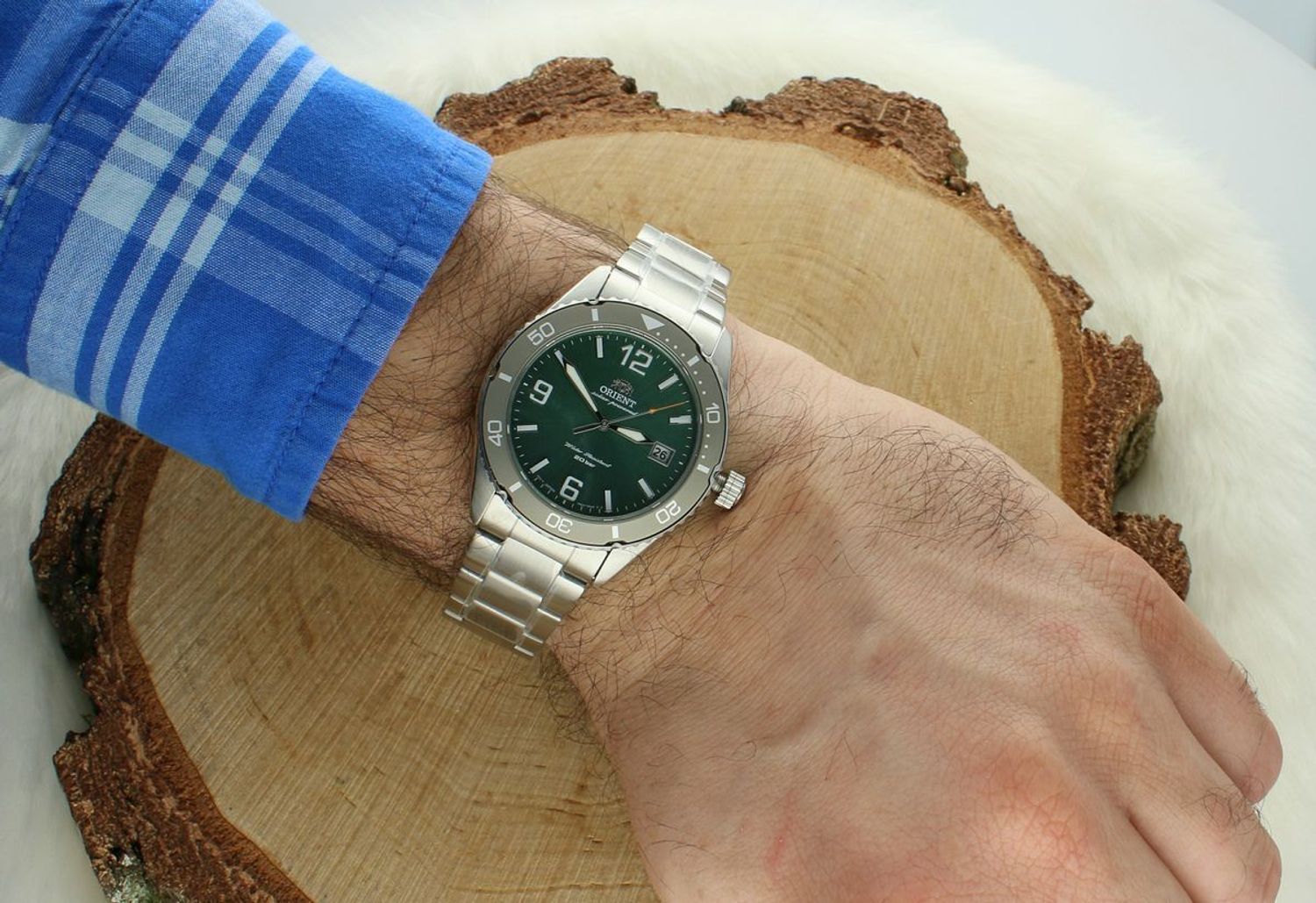 Zegarek męski ORIENT Mako Solar męski RA-WJ0001E10B Zegarek męski ORIENT Mako Solar męski RA-WJ0001E10B jest to zegarek, w których wykorzystano innowacyjną technologie Solar1.webp