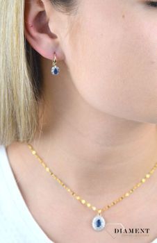 Złote kolczyki  Szafir w otoczeniu Diamentów  585 DIAMENT RE234SAPY. 💎 Biżuteria wykonana z 14 karatowego żółtego złota 💎 Kolczyki z owalnym szafirem w otoczeniu 16 Diamentów 💎 Biżuteri (4).JPG