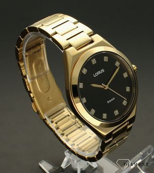 Zegarek damski Lorus na złotej bransolecie RG206WX9. Zegarek damski w modnym kolorze złota z czarną tarczą marki Lorus. Zegarek damski w stylu minimalistycznym, który swoim wyglądem sprawia, że jest ponadczasowy. Zegarek ide (4).jpg