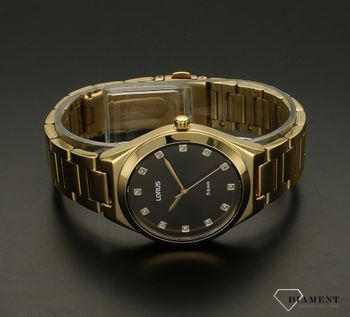 Zegarek damski Lorus na złotej bransolecie RG206WX9. Zegarek damski w modnym kolorze złota z czarną tarczą marki Lorus. Zegarek damski w stylu minimalistycznym, który swoim wyglądem sprawia, że jest ponadczasowy. Zegarek ideal (1).jpg