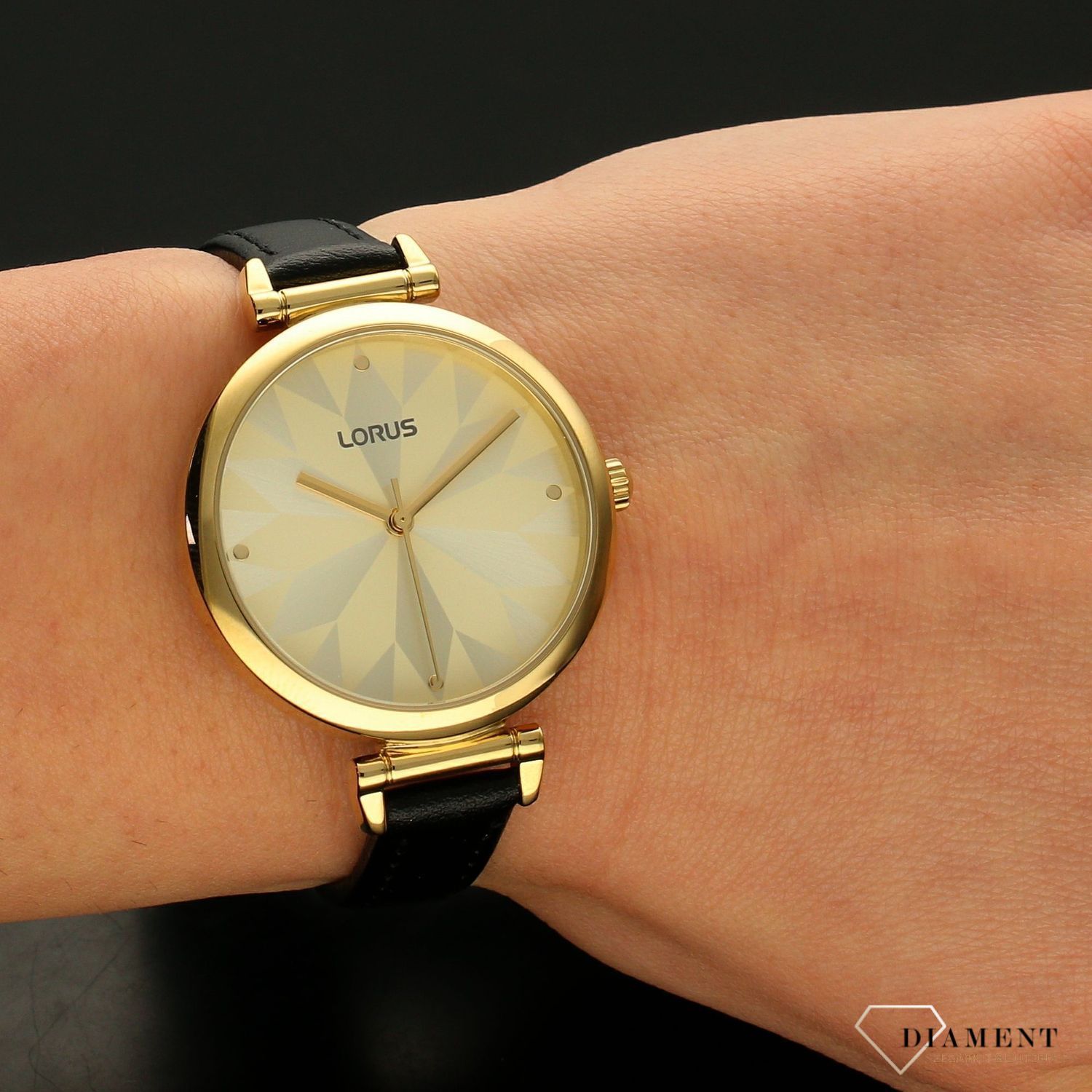 Zegarek damski na czarnym pasku z pozłacaną kopertą Lorus ⌚ Lorus Classic RG212TX-9.jpg