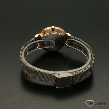 Zegarek damski na złotej bransolecie Lorus RG214TX9 z tarczą w kolorze czarnym. Piękny zegarek będzie idealny jako prezent dla mamy albo prezent dla dziewczyny (4).jpg