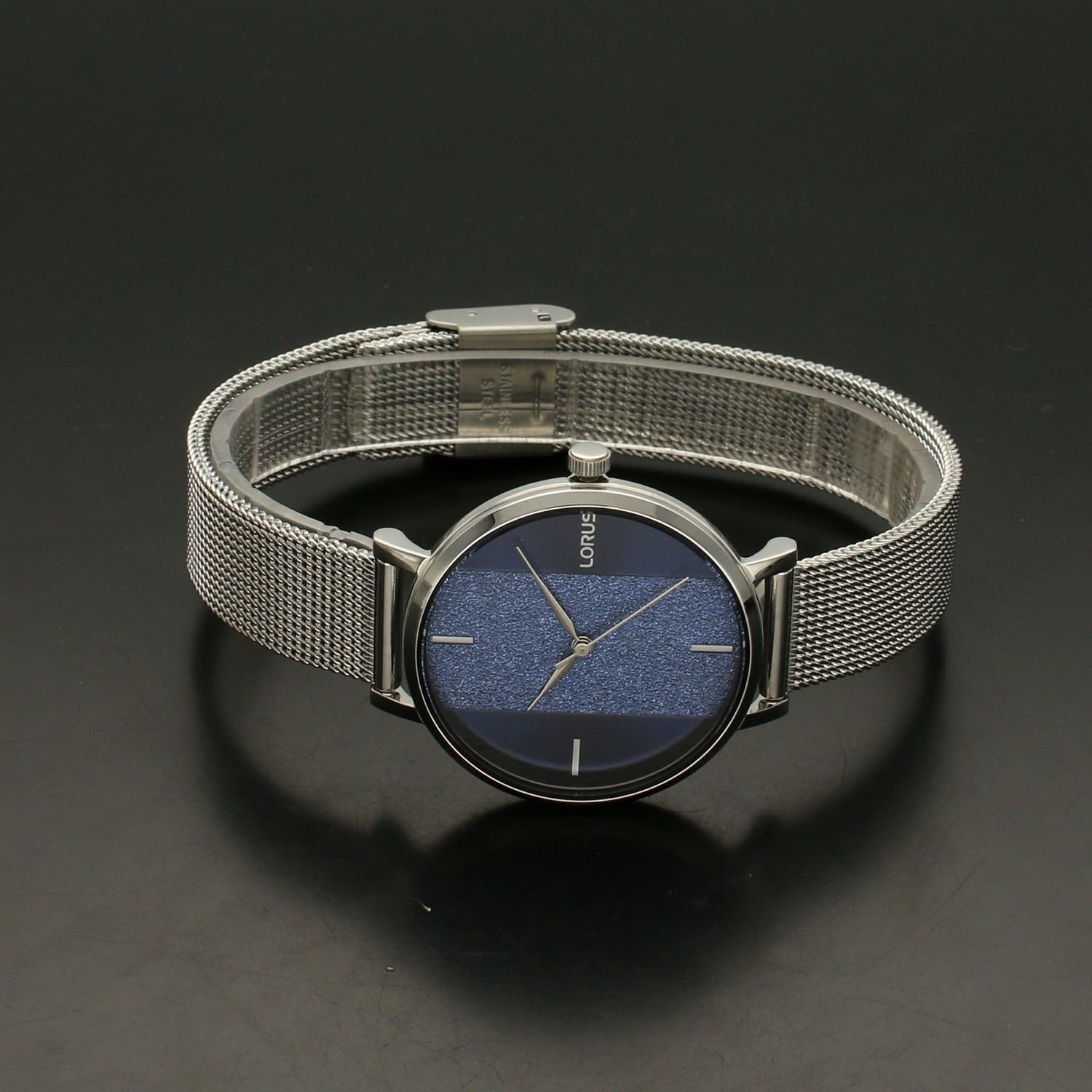 Zegarek damskii Lorus srebrny 'brokatowa tarcz' RG215SX9 ⌚ to męski zegarek✓ Zegarki Lorus ✓Zegarki męskie✓Zegarek męski na brasolecie✓ Autoryzowany sklep✓ Kurier Gratis 24h✓ Gwarancja najniższej ceny✓ Gr.jpg