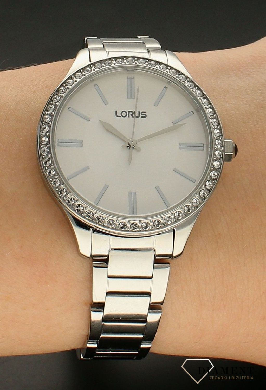 Zegarek damski Lorus Fashion RG235UX9. Zegarek Lorus. Zegarek damski Lorus. Zegarek z cyrkoniami. Zegarek w kolorze srebrnym. Zegarek damski Lorus. Zegarek damski z białą tarczą. Idealny zegarek na prezent  (1).jpg