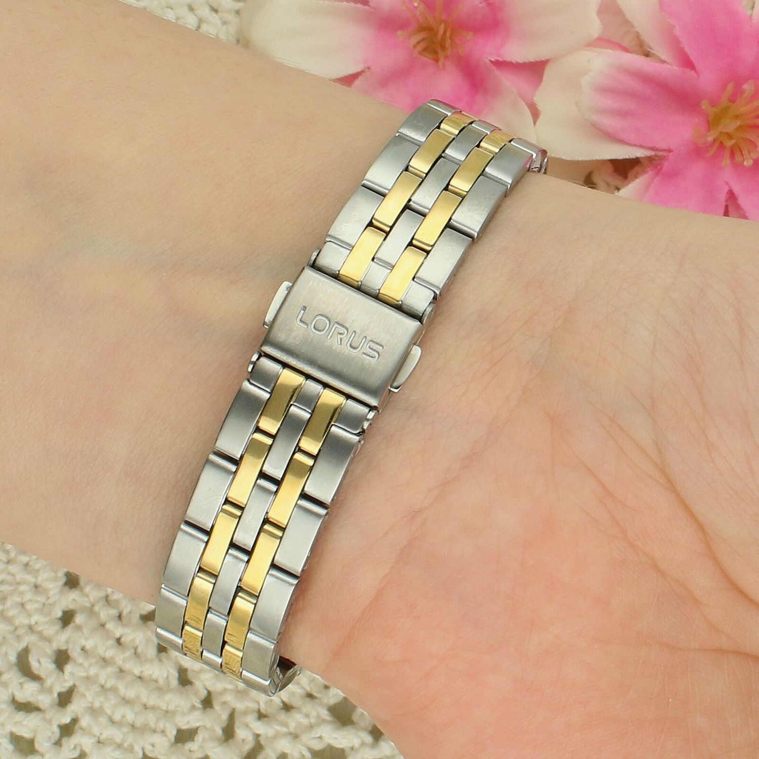 Lorus RG235YX9 damski zegarek srebrno-złoty – srebrna tarcza.webp