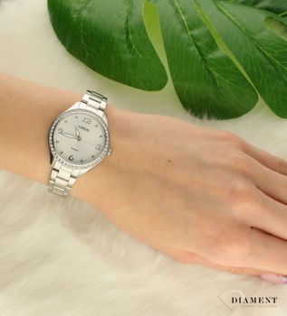Zegarek damski Lorus Fashion RG237TX-9.  Zegarek damski Lorus Fashion RG237TX-9 wyposażony jest w kwarcowy mechanizm, zasilany za pomocą baterii. Posiada bardzo wysoką dokładność mierzenia czasu +- 10 sekund w przeciągu 30 dn (1).jpg