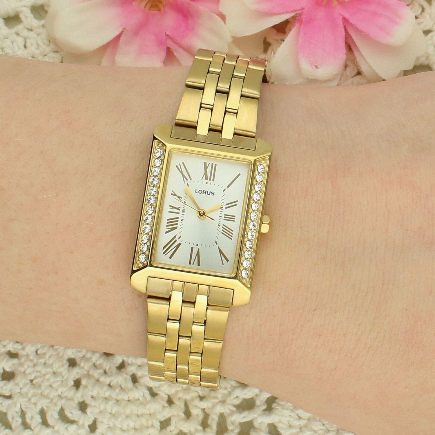 Lorus RG238YX9 Damski Zegarek Złoty PVD Srebrna Tarcza Rzymskie Cyfry.jpg