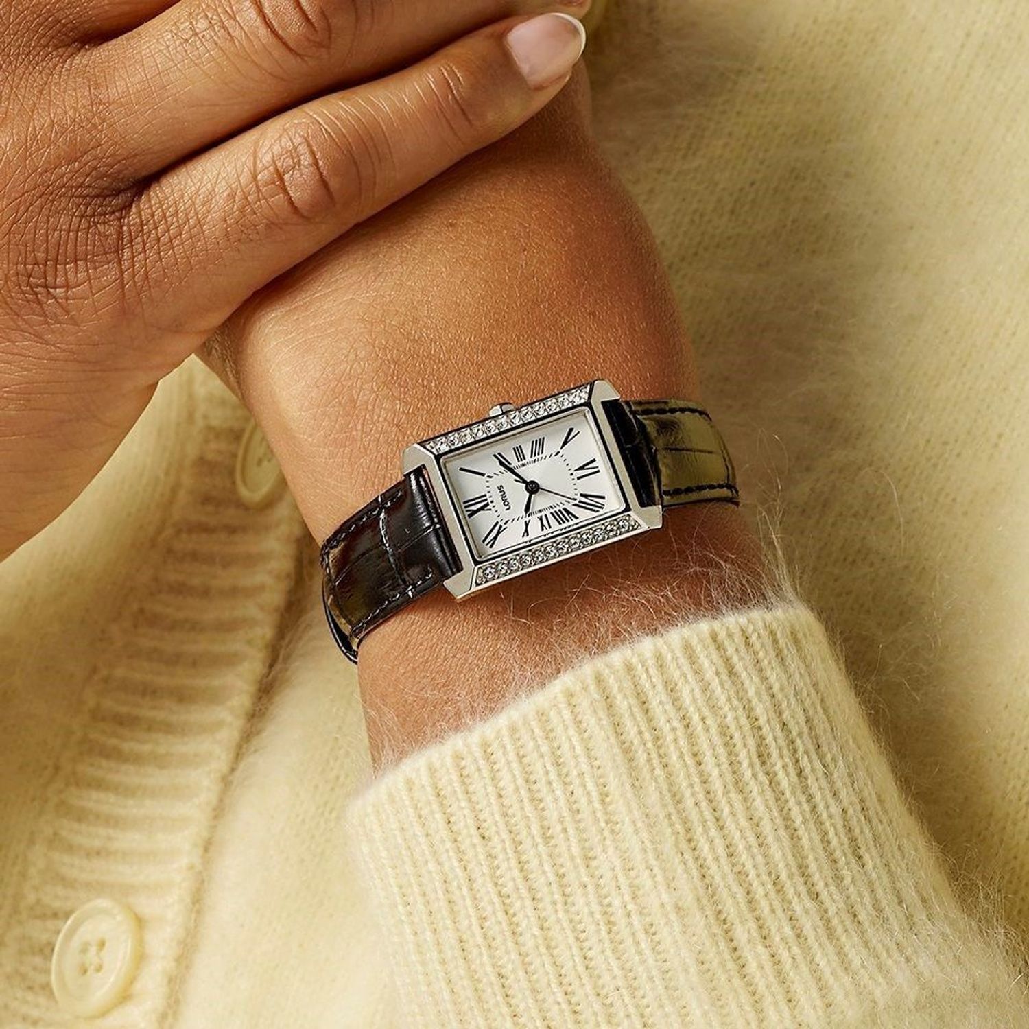 Lorus RG241YX9 damski zegarek klasyczny srebrny czarna tarcza skórzany pasek aligator.jpg