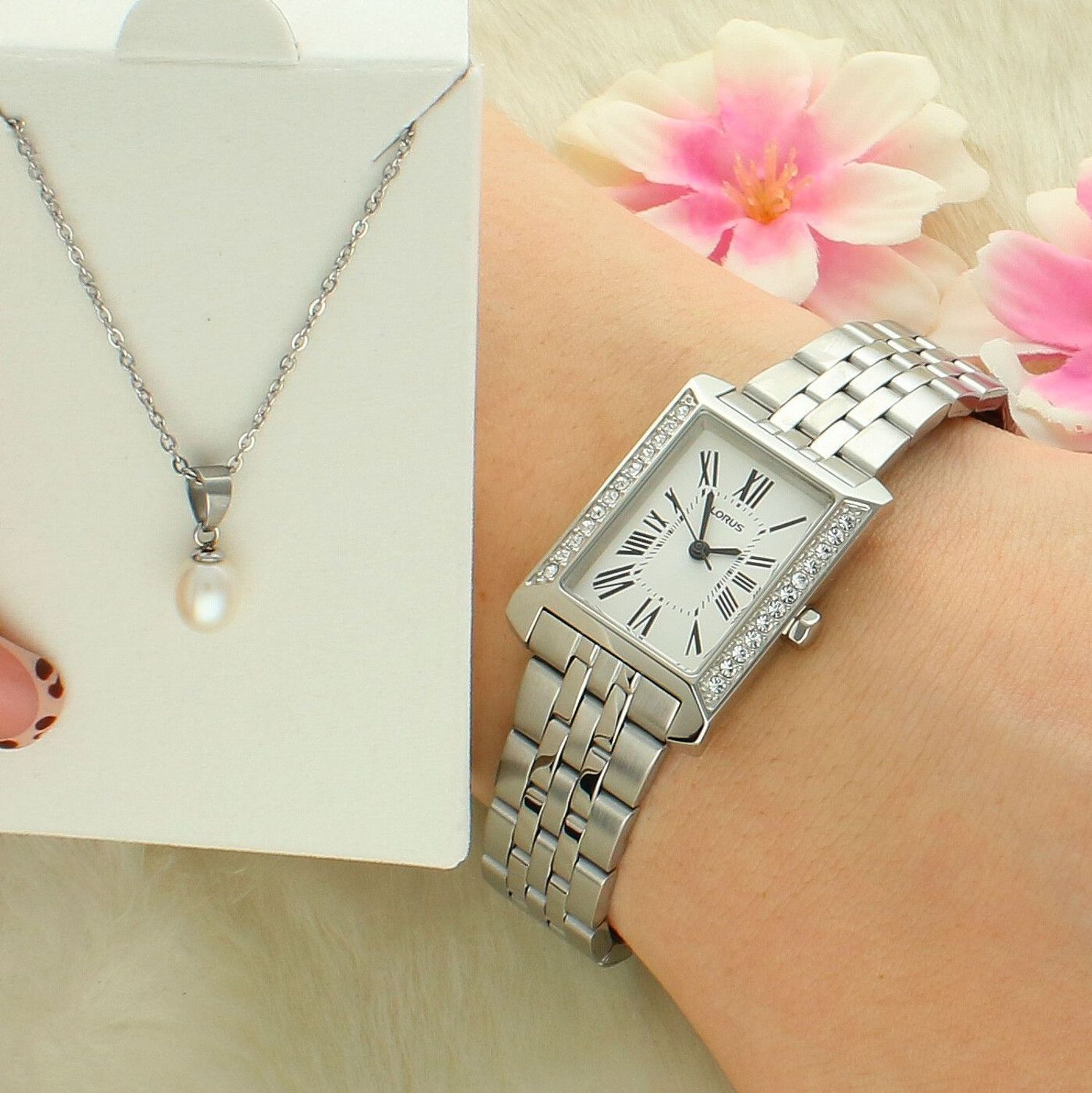 Lorus RG245YX9 Damski Zegarek Srebrny Bransoleta Cyrkonie.webp