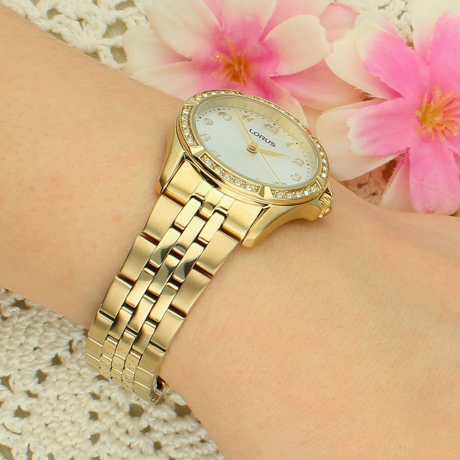 Lorus RG250YX9 damski zegarek złoty PVD – srebrna tarcza.webp