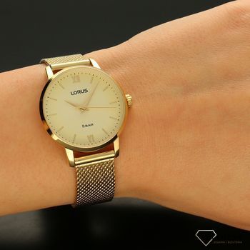 Zegarek damski na bransolecie Lorus RG278TX9 w kolorze złota. Piękny zegarek będzie idealny jako prezent dla mamy albo prezent dla dziewczyny.  (5).jpg