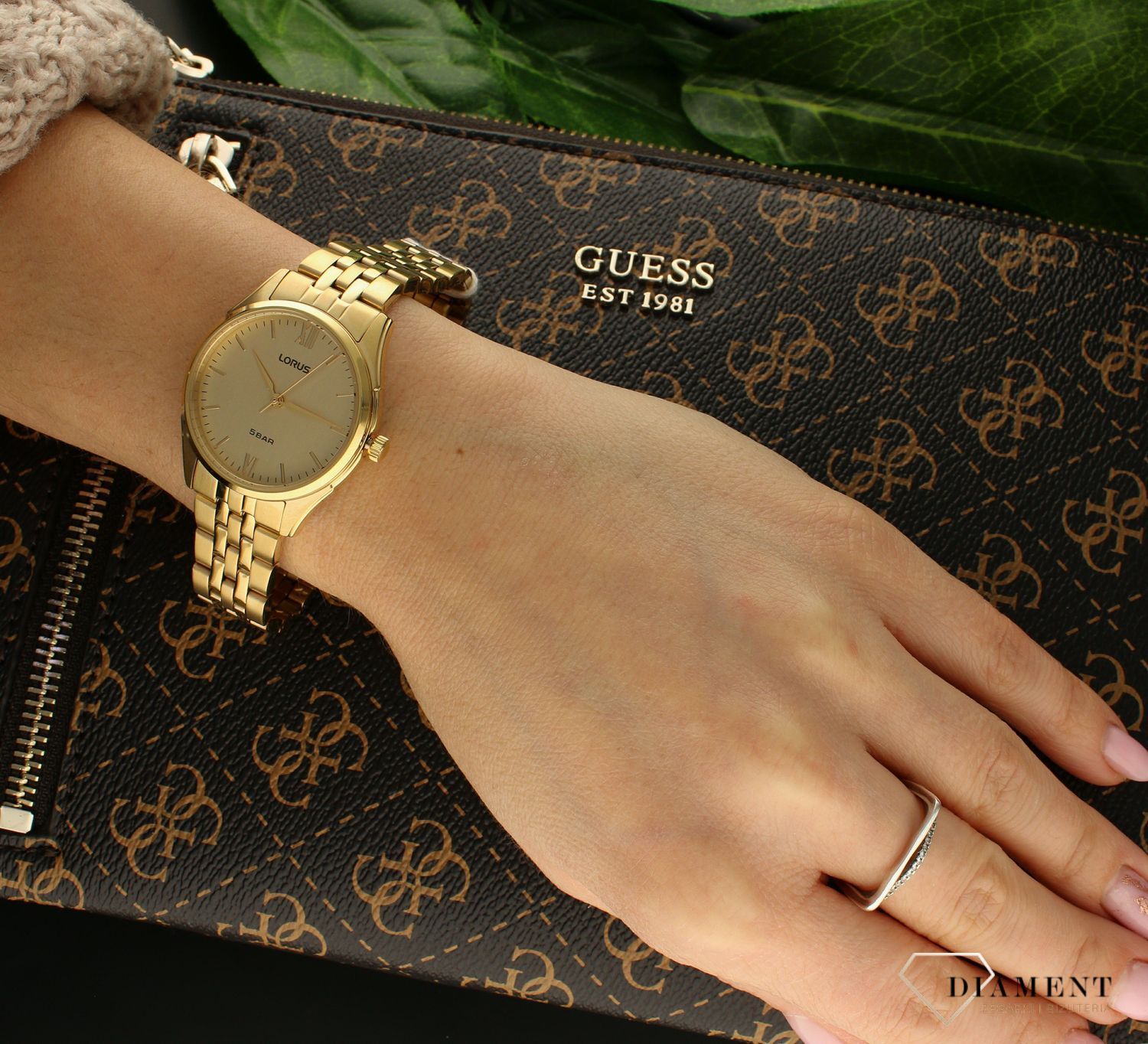 Zegarek damski złoty Lorus 'Ponadczasowy klasyk' RG278VX9.jpg