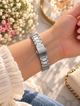 Lorus RG299YX9 – damski zegarek srebrny z różową tarczą 33 mm (2).jpg