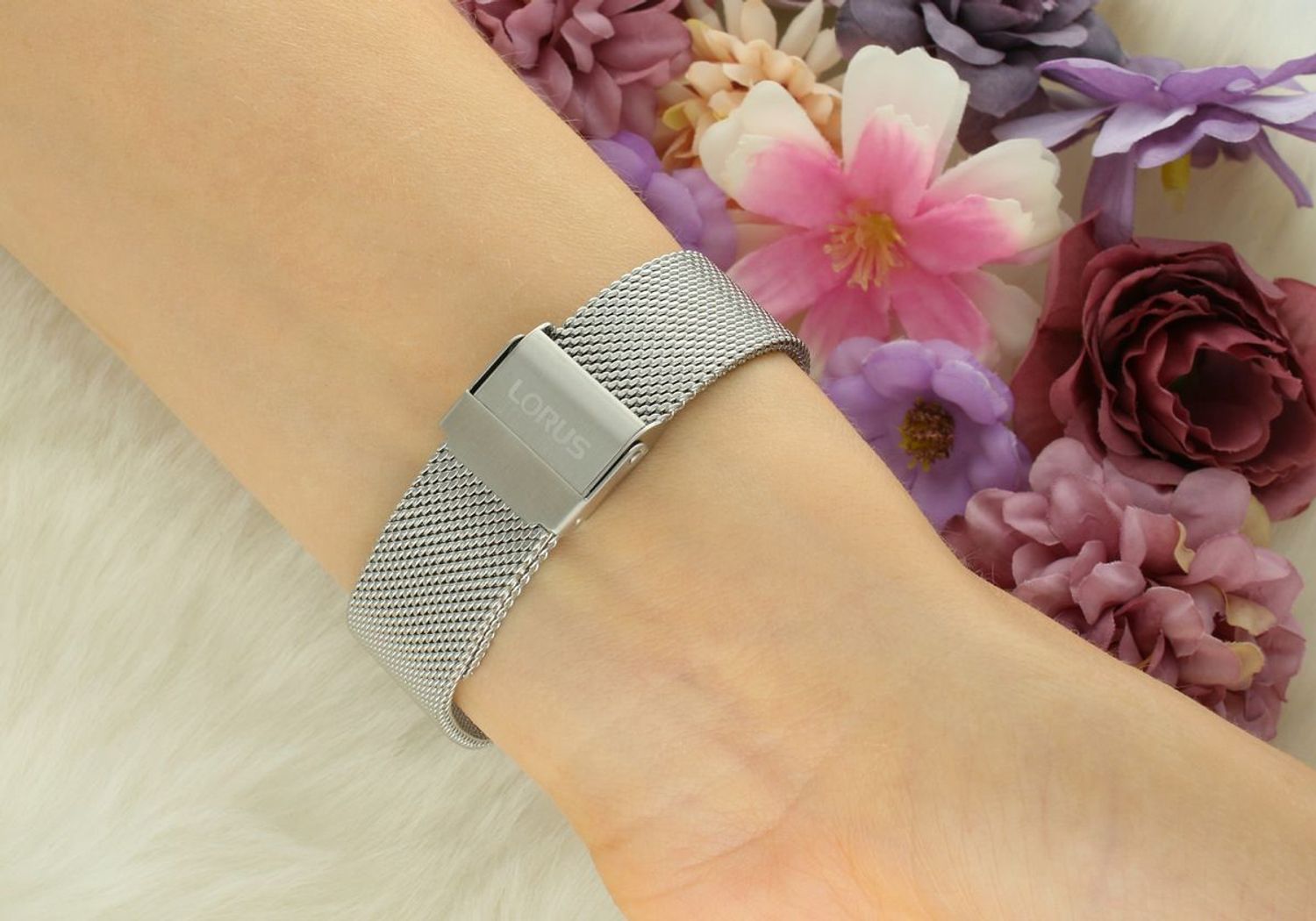 Zegarek Lorus RG801DX9 – Damski, klasyczny srebrno-brązowy, stal szlachetna, datownik, wodoszczelny.jpg