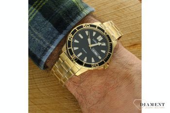 Zegarek męski Lorus na złotej bransolecie RH362AX9 falowana tarcz. Zegarek lorus dla mężczyzny. Złoty zegarek dla mężczy.jpg
