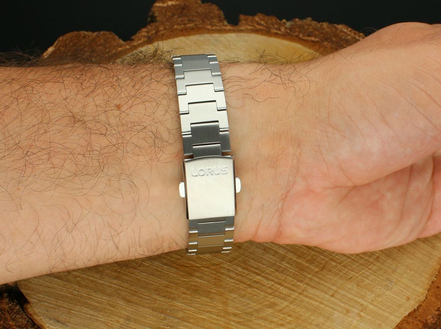 Zegarek damski Lorus RH399AX9 – elegancki, wodoszczelny, stal szlachetna.jpg