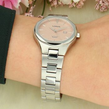 Zegarek Lorus Classic Lady RH749BX9 zegarek damski z różową tarczą i stalową bransoletą lorus.jpg