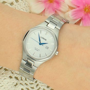 Lorus RH753BX9 Damski Zegarek Srebrny Szafir Niebieskie Wskazówki Datownik 50M Classic blue.jpg