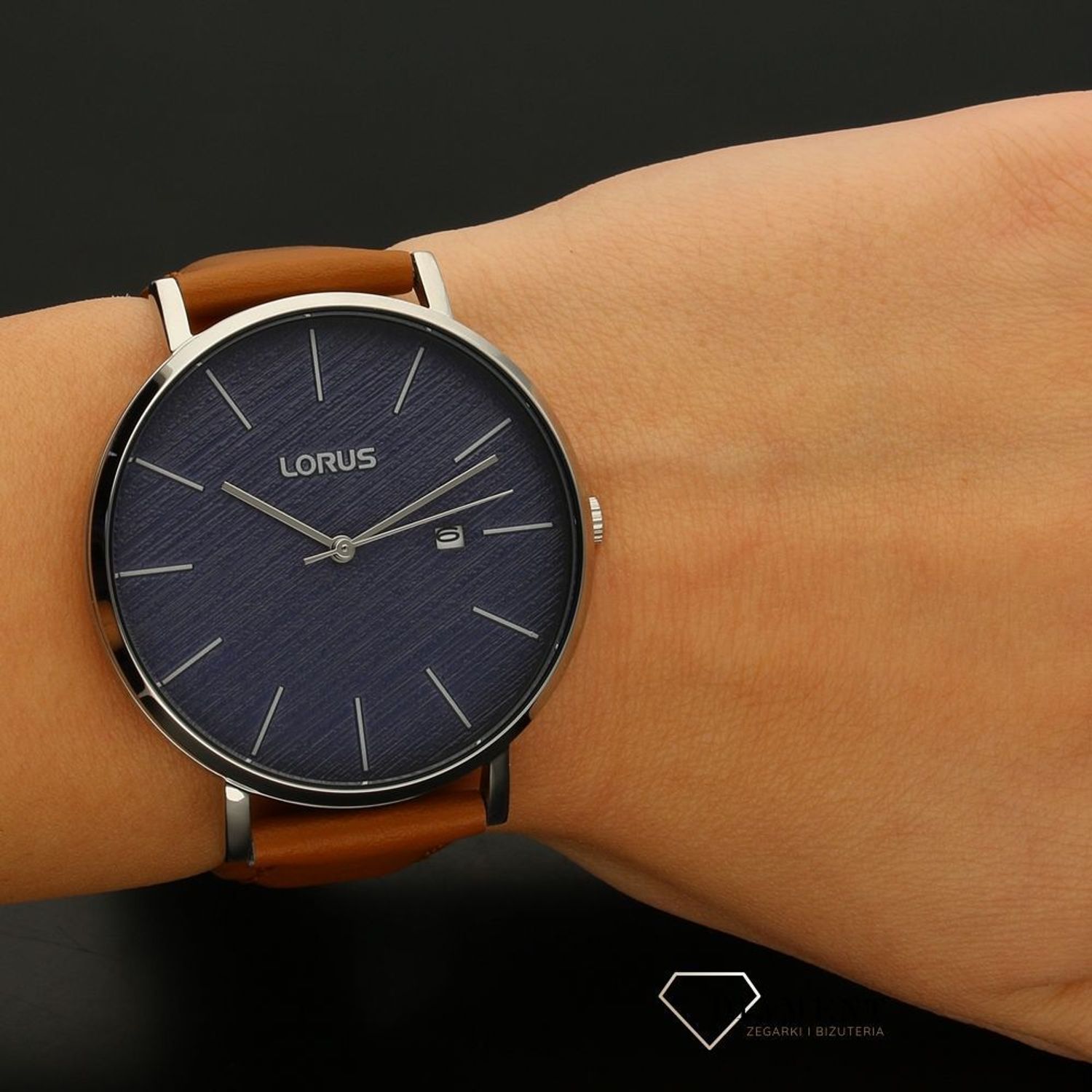 Zegarek męski Lorus Classic RH903LX9.jpg