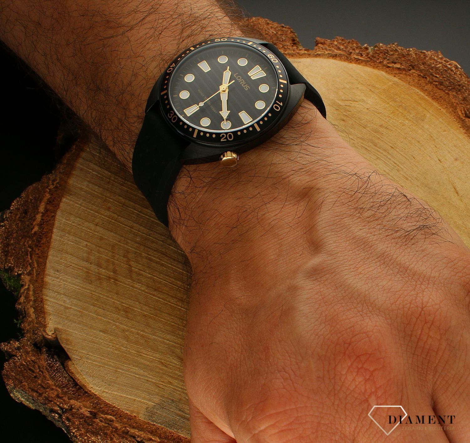 Zegarek męski Lorus Sport RH927LX9 gumowy pasek. Zegarek męski na gumowym pasku. Męski zegarek firmy Lorus. Zegarek sportowy. Idealny zegarek męski Lorus na prezent. Grawer na zegarku..jpg